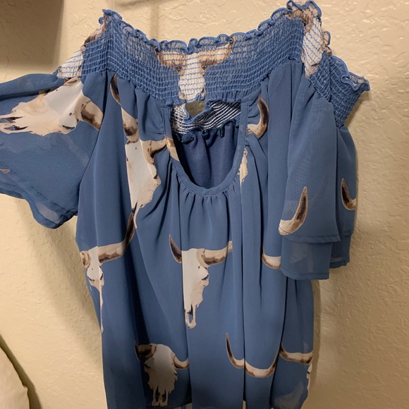 Top - Picture 4 of 4